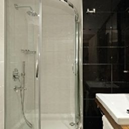 Bathroom Ambassador Fotos
