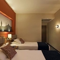 Room Ambassador Fotos