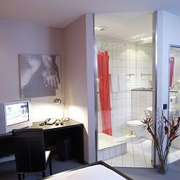 Zimmer Art Hotel Tucholsky Fotos