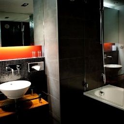 Camera da bagno Opéra de Noailles Golden Tulip Fotos