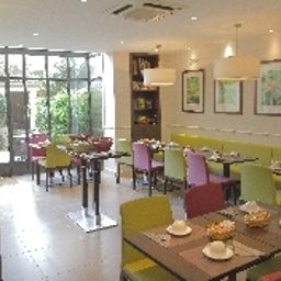Buffet Kyriad Paris La Defense Courbevoie Fotos