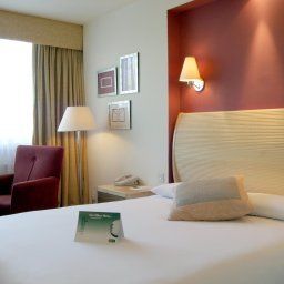 Room Holiday Inn LONDON - GATWICK AIRPORT Fotos