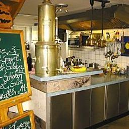 Cuisine Zum Grünen Turm Fotos
