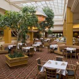 Hall DoubleTree by Hilton Colorado Springs Fotos