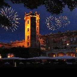 Фасад Schloss Eckberg Fotos