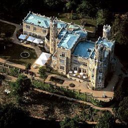 Фасад Schloss Eckberg Fotos