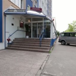  Leonardo Airport Brandenburg Fotos