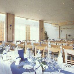 Salle du petit-déjeuner située dans le restaurant Wasseruhr Fotos