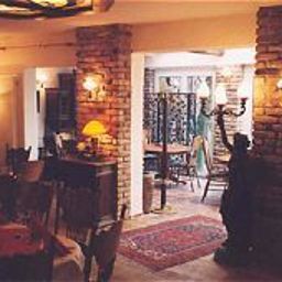 Salle du petit-déjeuner située dans le restaurant Altes Brauhaus Orangerie Fotos