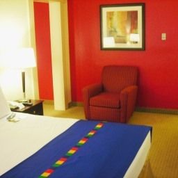 Room Radisson Hotel & Suites Dallas-Love Field Fotos