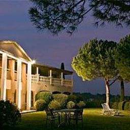 Außenansicht Best Western Castel Provence Fotos