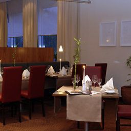 Sala colazione nel ristorante Mercure Hotel Stuttgart City Center Fotos