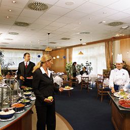Salle du petit-déjeuner située dans le restaurant Hotel Mercure Graz Messe Fotos