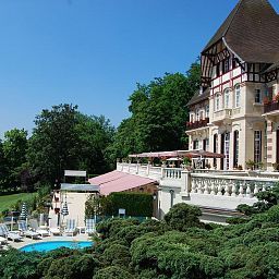 Exterior view Chateau de la Tour Relais du Silence Fotos