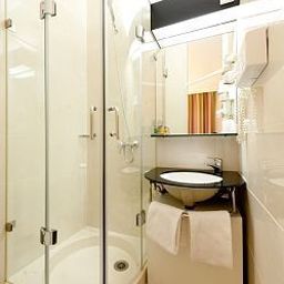 Bathroom BEST WESTERN Expo Fotos