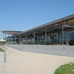 Terrace Rastanlagen im Hegau Ost Autobahnraststätte Fotos