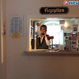 Recepción Brauhaus-Hotel Fotos