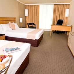 Room Radisson Hotel and Suites Sydney Fotos