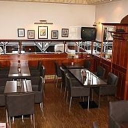 Frühstücksraum im Restaurant Zum Schwarzen Bären Fotos