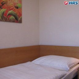 Room Stuttgart Nord Fotos