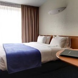 Camera BEST WESTERN PLUS Paris Val de Bievre Fotos