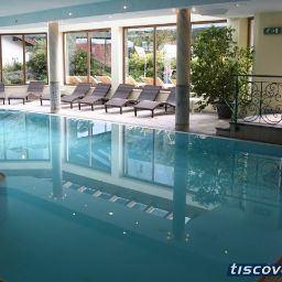 Pool Family Resort Stubai - Hotel Atzinger Fotos