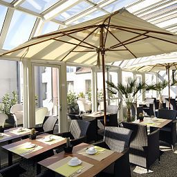 Salle du petit-déjeuner Kyriad Mulhouse Centre Fotos