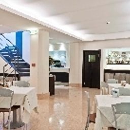 Salle du petit-déjeuner Serena Fotos
