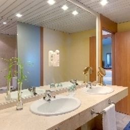 Cuarto de baño TRYP Coruña Hotel Fotos