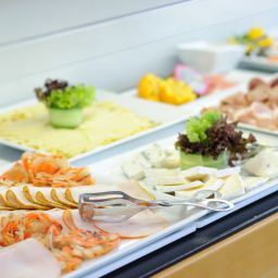 Buffet TRYP Kongresshotel Fotos