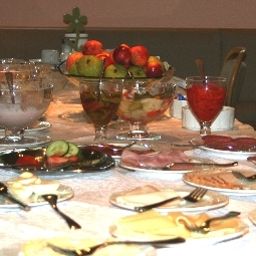 Buffet Marias Inn Garni Fotos