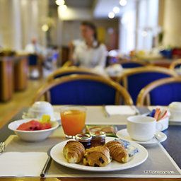 Breakfast room within restaurant Novotel Firenze Nord Aeroporto Fotos