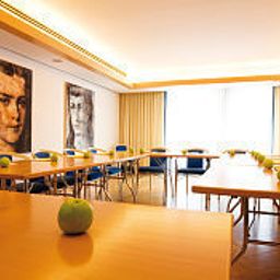 Конференц-зал Derag Livinghotel Prinzessin Elisabeth Fotos