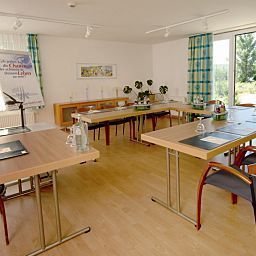 Salle de séminaires Median Fotos
