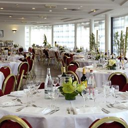Breakfast room within restaurant Mercure Paris La Villette Fotos