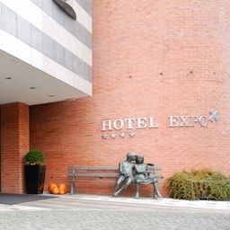 Exterior view Expo Fotos