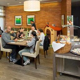Breakfast room within restaurant Expo Fotos