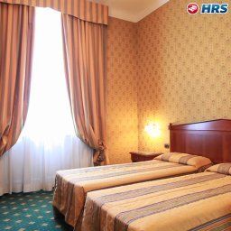 Zimmer Grand Hotel Plaza Fotos