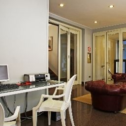 Hall Tiziano Fotos