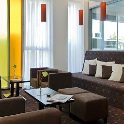  Junges Hotel Fotos