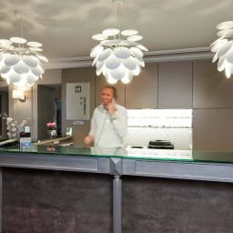 Reception Harvey Maillot Fotos