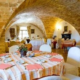 Sala colazione Castello Chiola Fotos