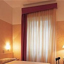 Номер Sant Ambroeus Fotos