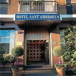 Фасад Sant Ambroeus Fotos