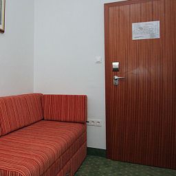  Sumratin Fotos