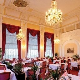 Sala de desayuno en el restaurante Kvarner -  Amalia Fotos