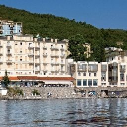 Vista esterna Istra Fotos