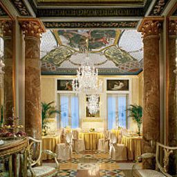 Frühstücksraum im Restaurant Centrale Palace Hotel Fotos