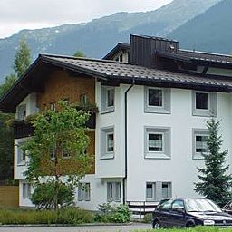 Exterior view Nova Fotos