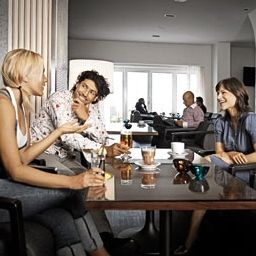 Бар Hotel  Casino Marienlyst Fotos